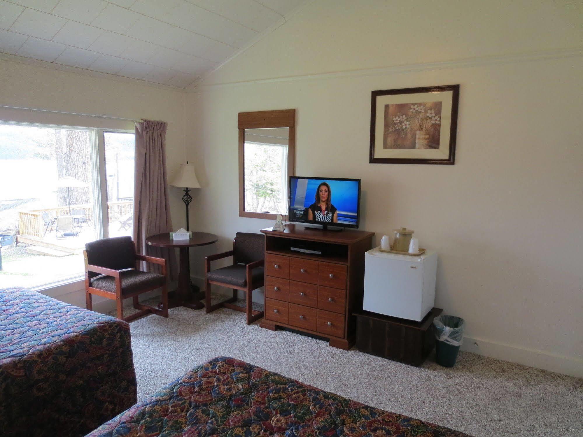 Hickory Grove Motor Inn - Cooperstown Extérieur photo